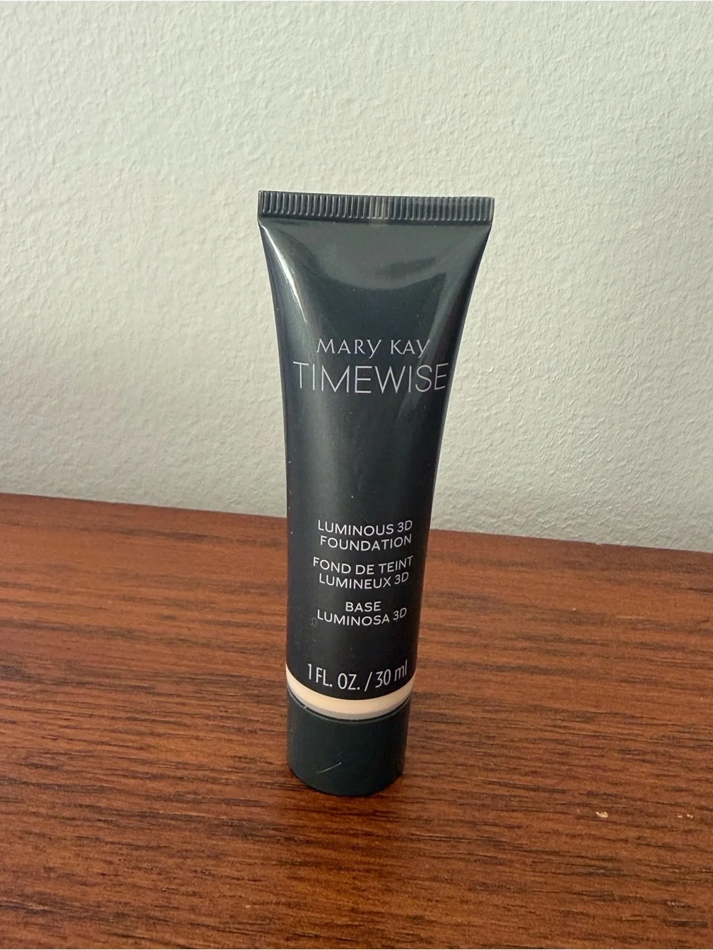 Mary Kay TimeWise Luminous 3D Foundation - Ivory/Ivoire C 100